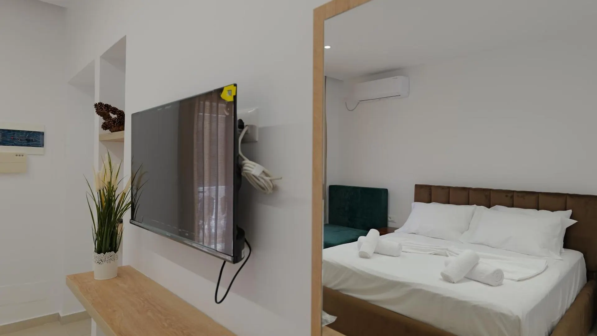 Villa Henrik 77 Saranda Centrum