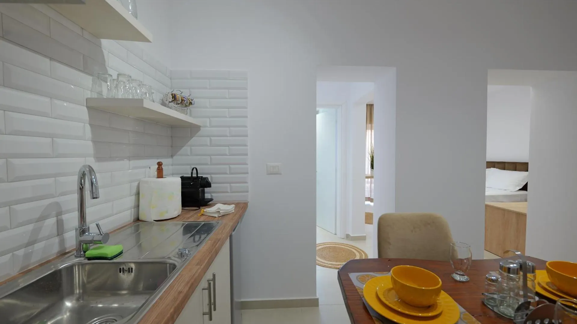 Villa Henrik 77 Saranda Centrum