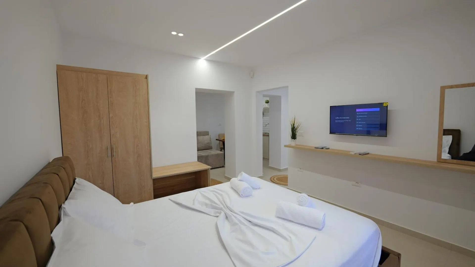 Villa Henrik 77 Saranda Centrum