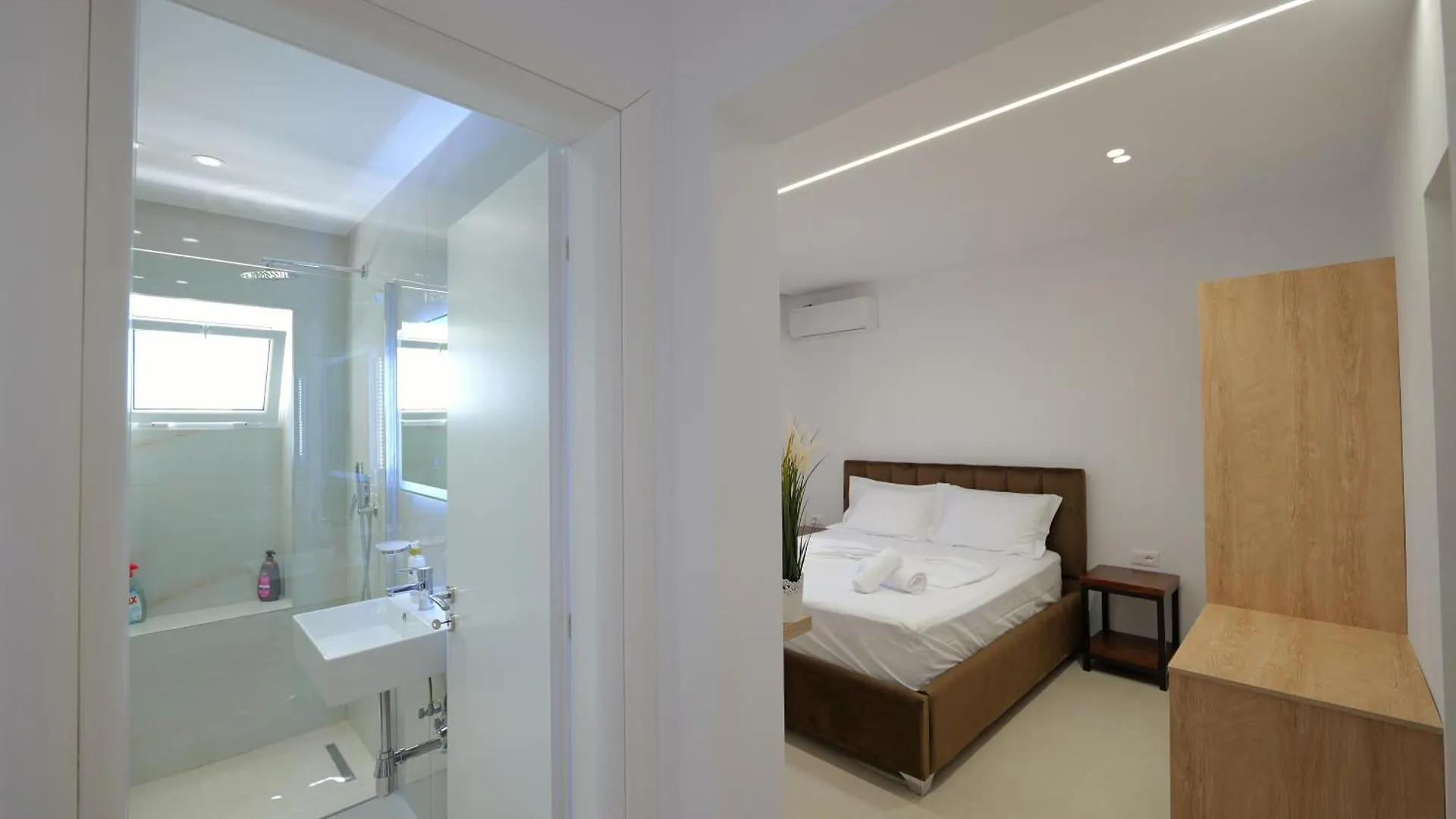 Villa Henrik 77 Saranda Centrum